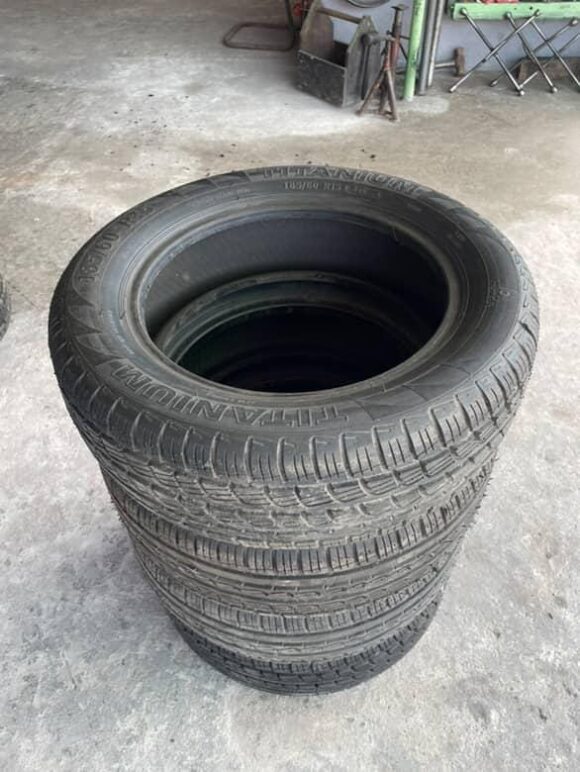 kit 2Pneus 185/60/15 Titanium